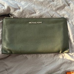 Michael Kors wristlet wallet